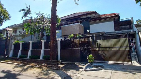Rumah Lama Siap Huni di Jl Wijaya 3 Lokasi Prime