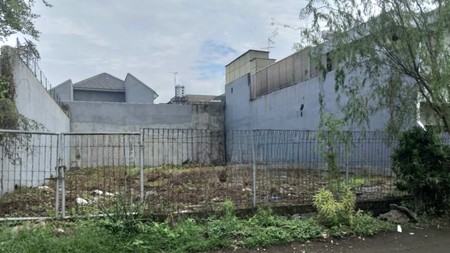 Kavling siap bangun di daerah hunian yang tenang di Pulomas Barat, 14x29m2; dekat ke berbagai fasilitas