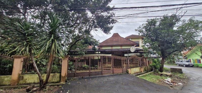 Jarang Ada - Rumah Besar Hoek di Pondok Ranggon Jakarta Timur 