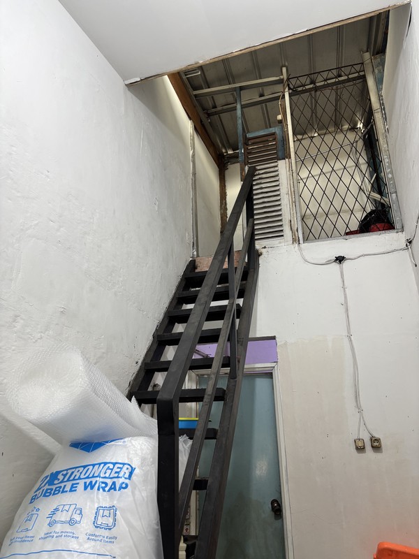 Ruang Usaha di Jl. Cibubur I Ciracas Jakarta Timur 