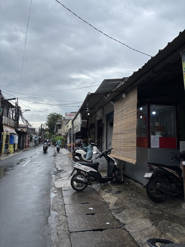 Ruang Usaha di Jl. Cibubur I Ciracas Jakarta Timur 