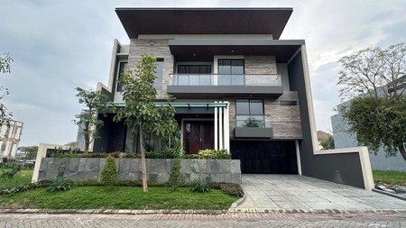 Dijual rumah Pakuwon indah Surabaya barat