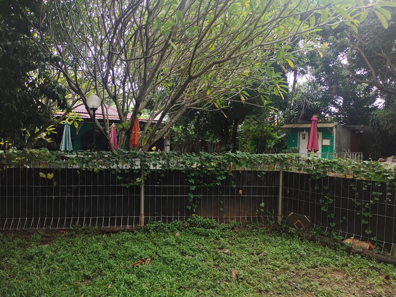 Dijual Cepat Hanya dihitung Tanah Harga Miring dari NJOP, ada Bangunan Rumah & Lokasi Strategis 