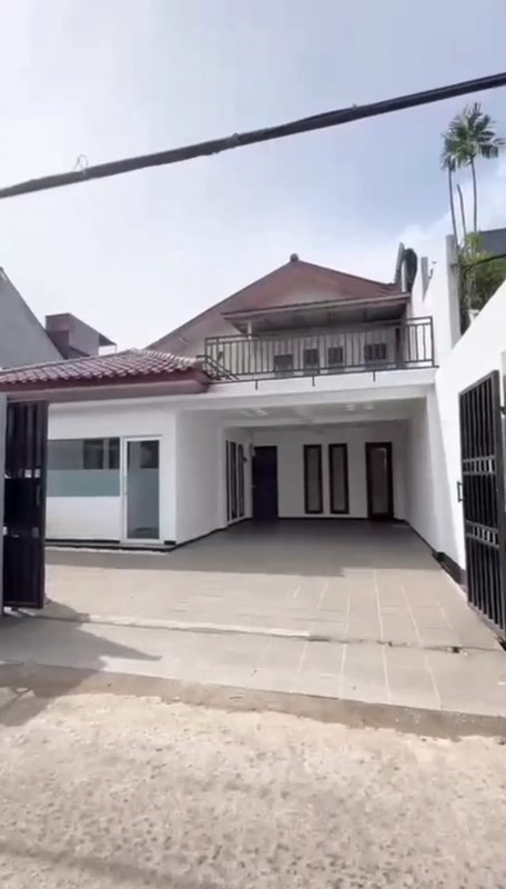Disewakan Cepat  Rumah Bagus &  Lokasi Strategis 