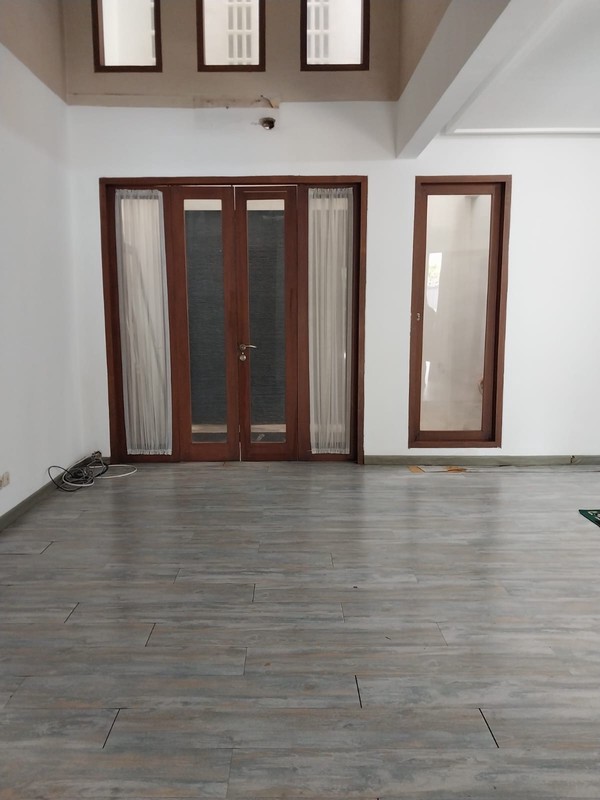 Disewakan Cepat  Rumah Bagus &  Lokasi Strategis 