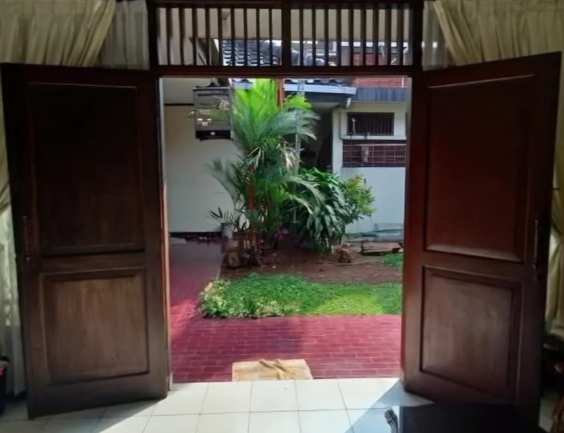 Dijual Cepat Rumah Bagus dipinggir Jalan & Lokasi Strategis