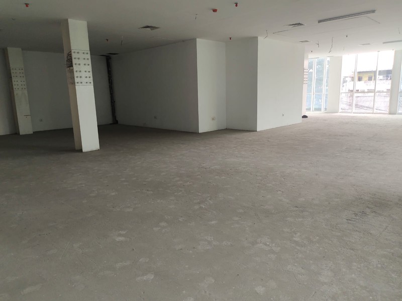 Dijual Cepat Office Building Baru Bagus &  Lokasi Strategis 