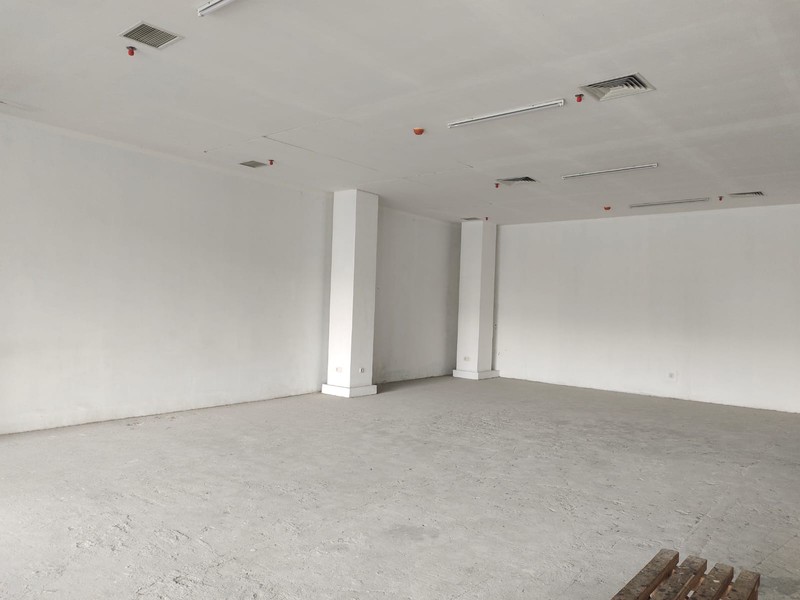 Dijual Cepat Office Building Baru Bagus &  Lokasi Strategis 