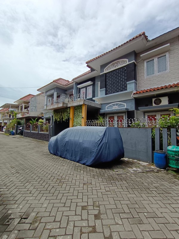 Rumah Mewah 2 Lantai di Dalam Perum, Hunian Nyaman & Strategis di Mlati, Sleman
