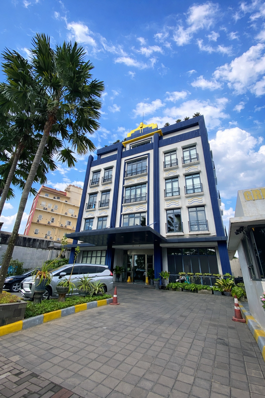 Lebak Bulus Gedung 5 Lantai Luas 1172 + Rooftop selangkah ke MRT