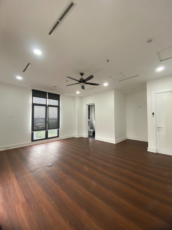 Lebak Bulus Gedung 5 Lantai Luas 1172 + Rooftop selangkah ke MRT