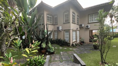 Dijual Rumah Mewah  Dan Siap Huni Di Boulevard Palem Raya , Lippo Karawaci -Tangerang