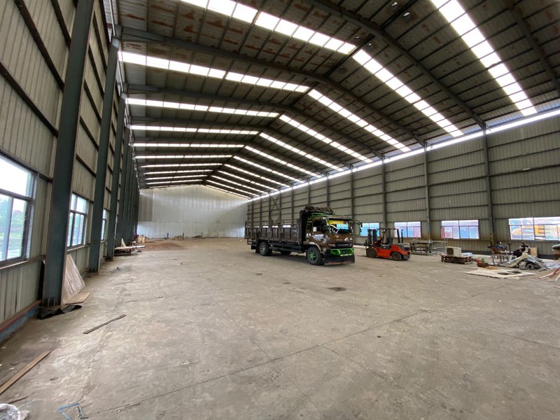 Bekasi tambun gudang pabrik luas 2000 posisi langsung akses tol disewakan dikontrakan