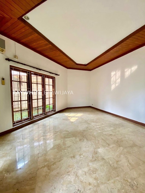 Rumah Siap Huni Luas dan Nyaman at Pejaten Barat