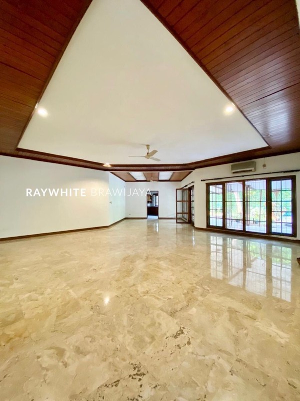 Rumah Siap Huni Luas dan Nyaman at Pejaten Barat