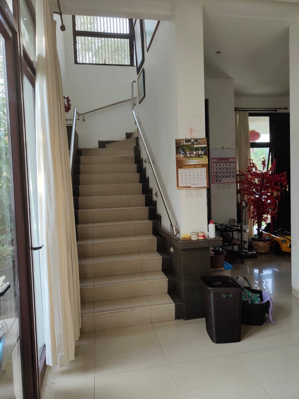 Rumah Siap Huni dan Nyaman di Alam Sutera - dekat Tol Alam Sutera