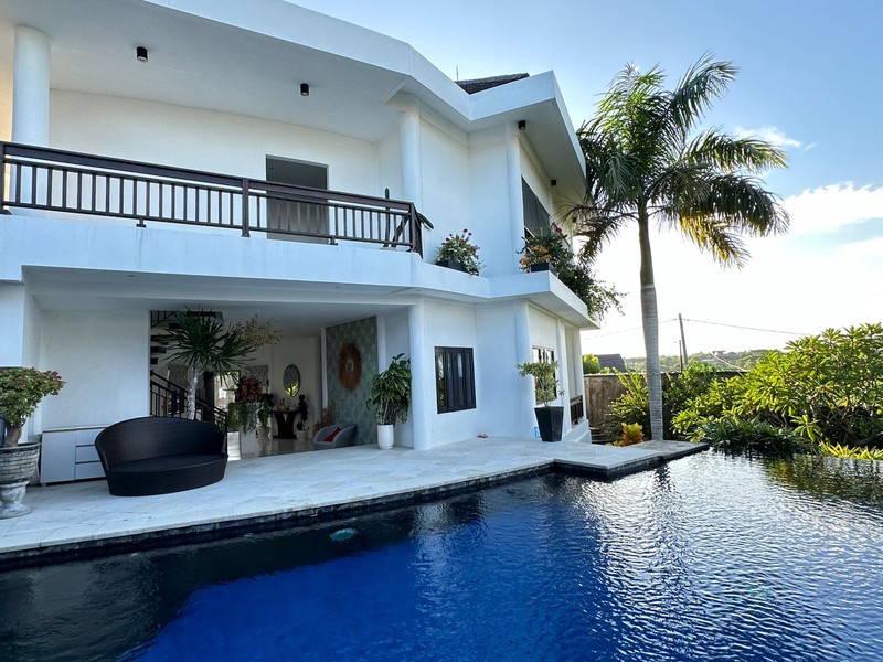 Luxury Villa in Nusa Dua Hills - Bali