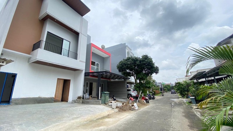 Rumah New Brand dan nyaman di Alam Sutera - dekat Tol Alam Sutera