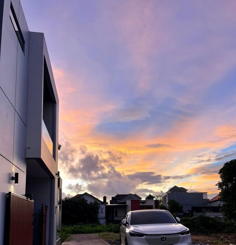 For Sale: Luxurious Modern Villa in Berawa, Canggu