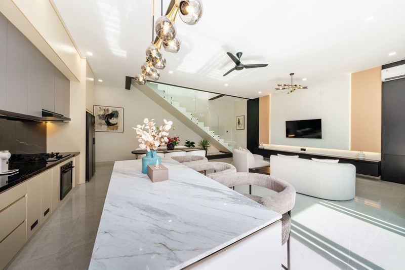 For Sale: Luxurious Modern Villa in Berawa, Canggu