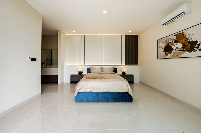 For Sale: Luxurious Modern Villa in Berawa, Canggu