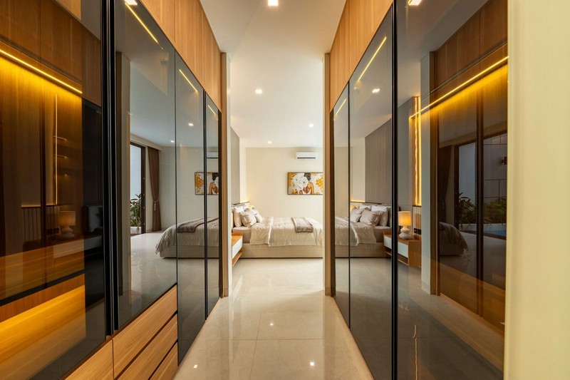 For Sale: Luxurious Modern Villa in Berawa, Canggu