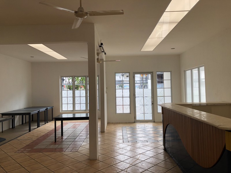 Rumah Strategis Benhil Cocok Untuk Usaha Bebas Banjir