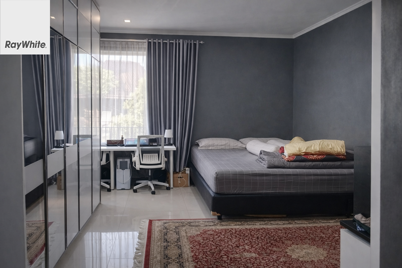 FOR SALE Rumah 3.5 Lantai Bendungan Hilir Jakarta Pusat