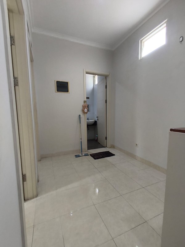 Rumah Standar 2 Lantai Siap Huni di The Spring Gading Serpong Dekat Sekolah