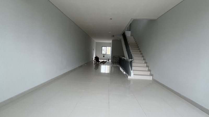 Dijual Ruko 3 Lantai Siap Pakai, Unit Terbatas! Lokasi Strategis Dan Ramai @Gading Serpong