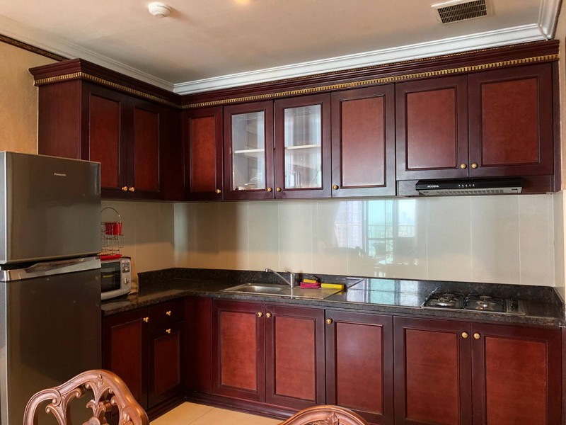 Denpasar Residence 3BR Fully Furnished - Corner Unit