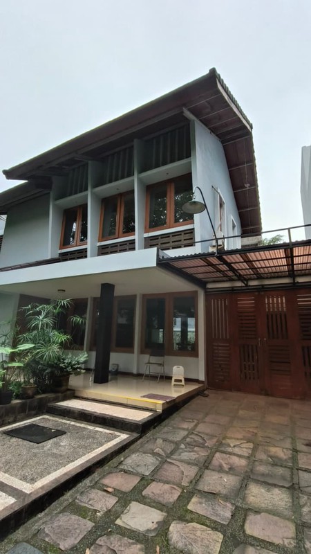 Disewakan Rumah Asri Nyaman Lokasi Di Jl. Cisanggiri, Petogogan, Kebayoran Baru, Jakarta Selatan