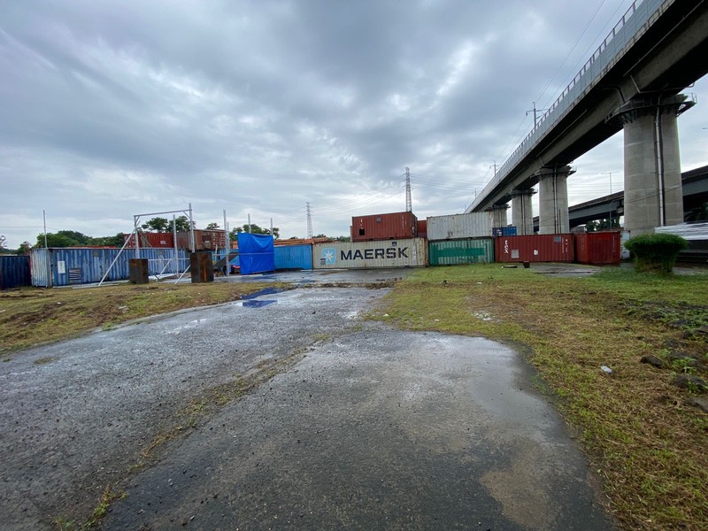 Bekasi tambun tanah 1267 posisi langsung akses tol disewakan dikontrakan untuk workshop