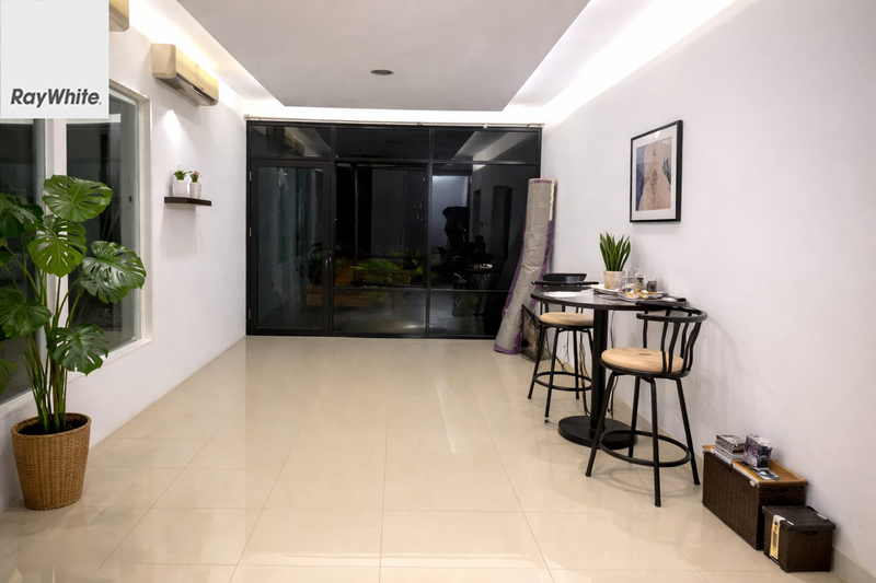 FOR SALE Rumah Cipinang ELok 2 Bangunan 2.5 Lantai Jakarta Timur