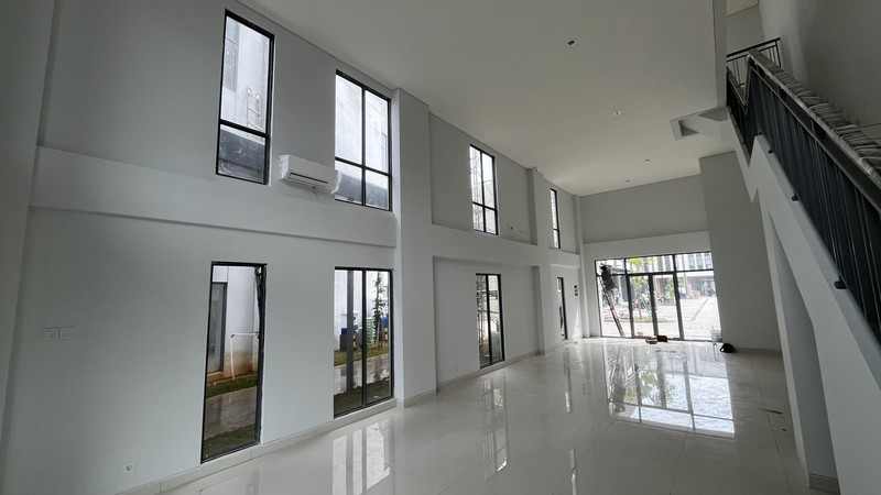 Dijual Ruko 3 Lantai Siap Pakai, Unit Terbatas! Lokasi Strategis Dan Ramai @Gading Serpong (HOEK)