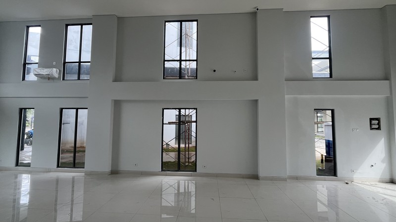 Dijual Ruko 3 Lantai Siap Pakai, Unit Terbatas! Lokasi Strategis Dan Ramai @Gading Serpong (HOEK)