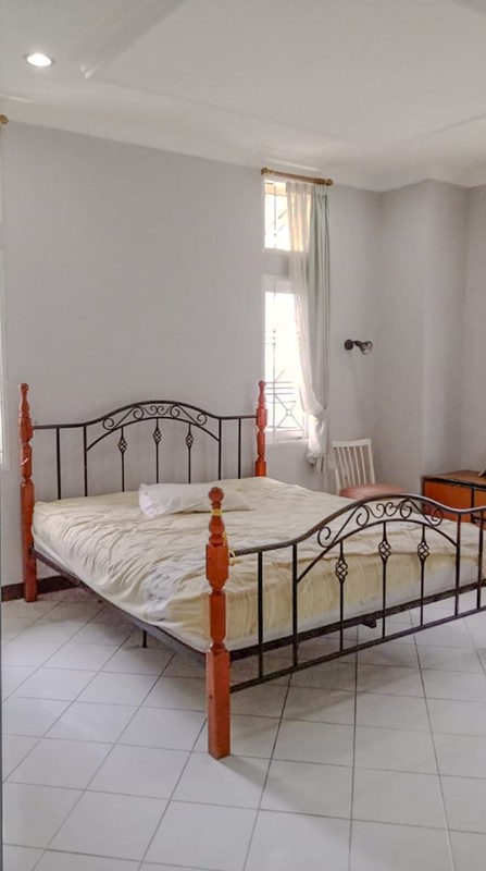 Rumah di Kasuari Bintaro Jaya Sektor 9, dekat Maleo, Mertilang