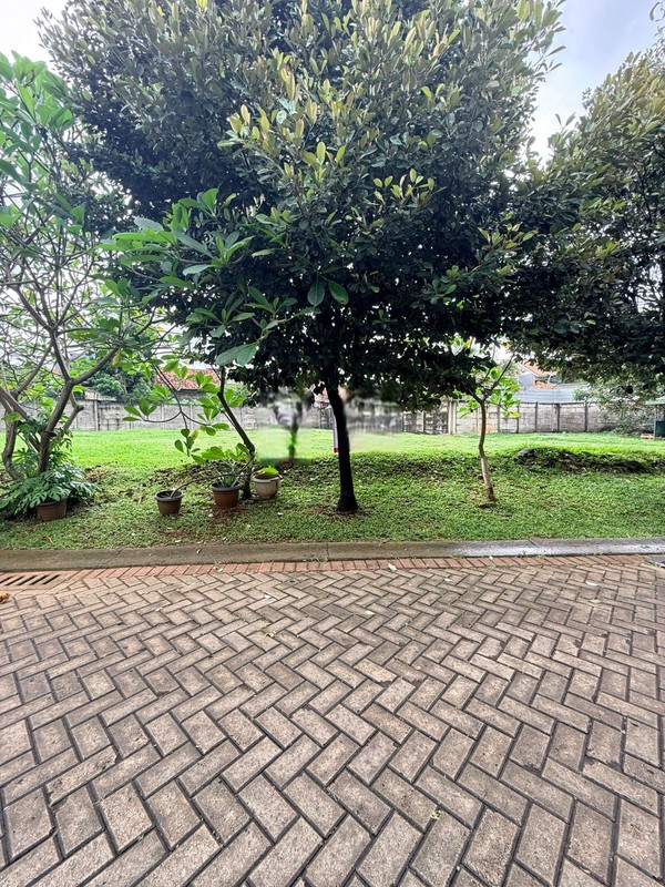 Kavling siap bangun dalam perumahan di Bintaro Jaya