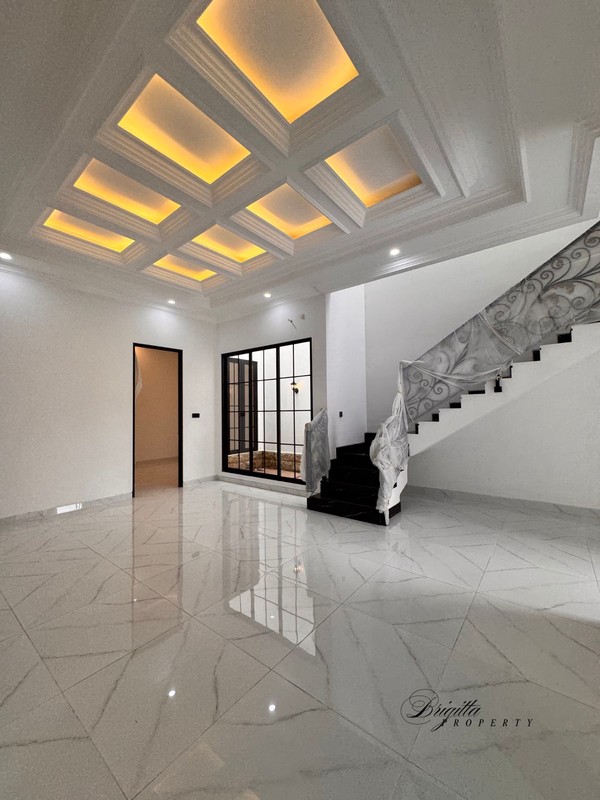 Dijual Rumah Baru Babatan Pantai - New Baru American Classic Modern Surabaya Timur Dekat Pakuwon City, Unair, Raya Kenjeran, Galaxy Mall