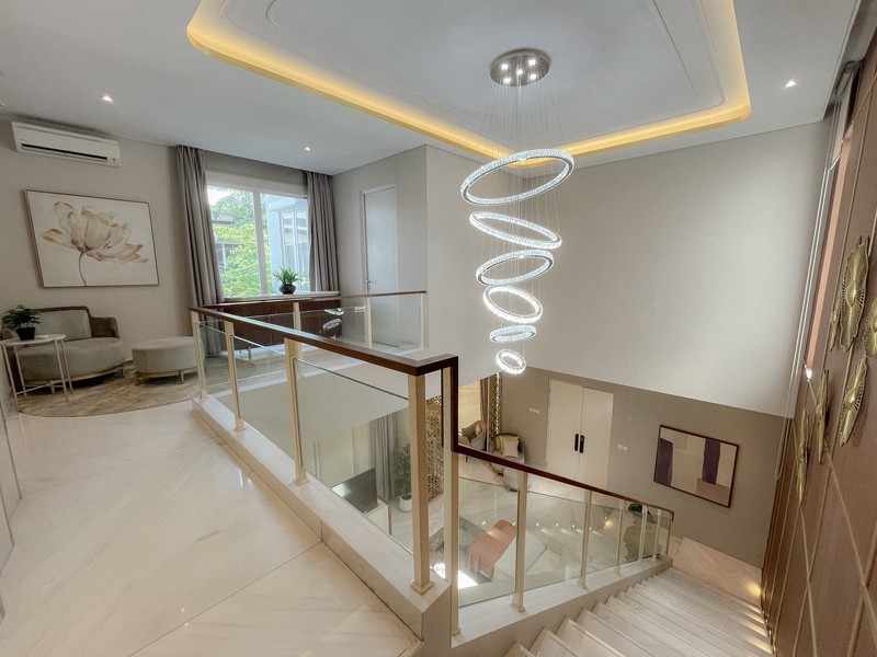 Rumah Full Furnished Dalam Cluster 2 Lantai Dengan Hunian Nyaman dan Asri Siap Huni @Serpong (SHM)