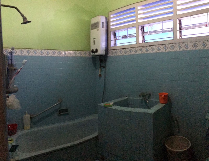 Rumah Bagus Berikut Kamar Kos2an, Di Cicendo Bandung, Dekat Bandara Husein Satranegara