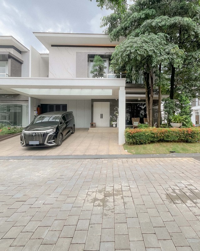 Rumah Full Furnished Dalam Cluster 2 Lantai Dengan Hunian Nyaman dan Asri Siap Huni @Serpong