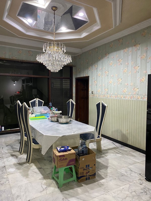 Dijual 764 m2 Rumah Raya Dharma Husada Indah - FULL MARMER - Garasi Carport masuk 10 mobil - Hadap Nol Jalan Raya Kembar Komersial Area Surabaya Timur Strategis Sebaris TBMO, RPP, Ciamso , Cocok buat 