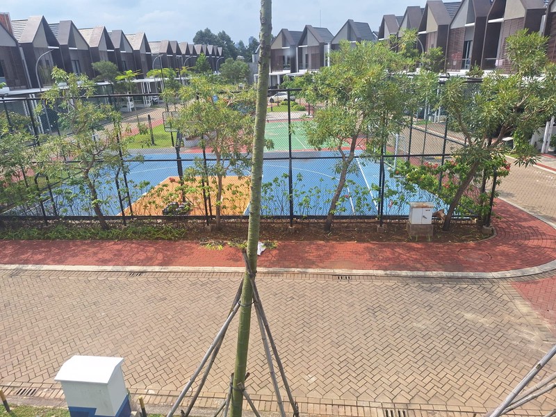 Rumah Bagus,bersih,aman di Graha Raya 