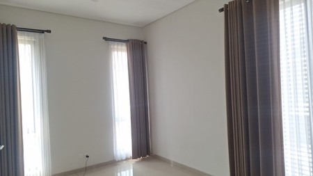 Rumah Bagus,bersih,aman di Graha Raya 