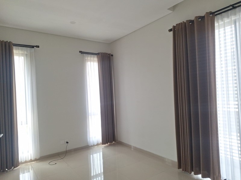 Rumah Bagus,bersih,aman di Graha Raya 