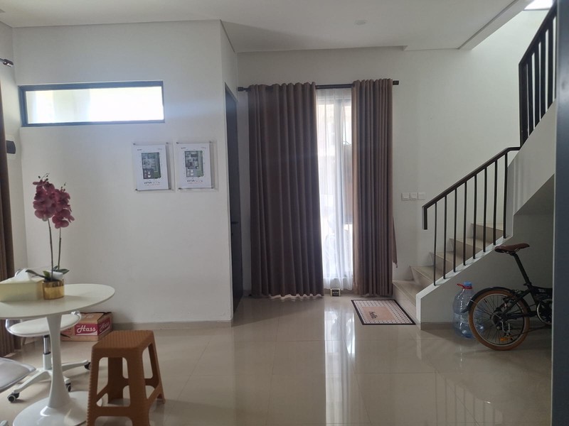 Rumah Bagus,bersih,aman di Graha Raya 