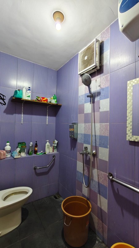 Dijual rumah depan t aman dalam cluster bebas banjir di Grand Wisata  