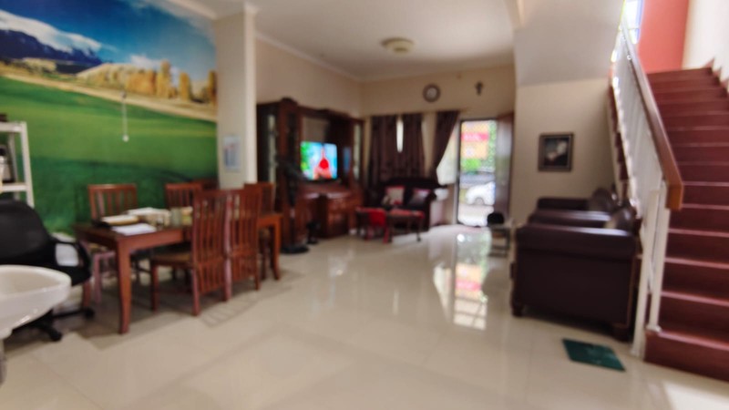 Dijual rumah depan t aman dalam cluster bebas banjir di Grand Wisata  