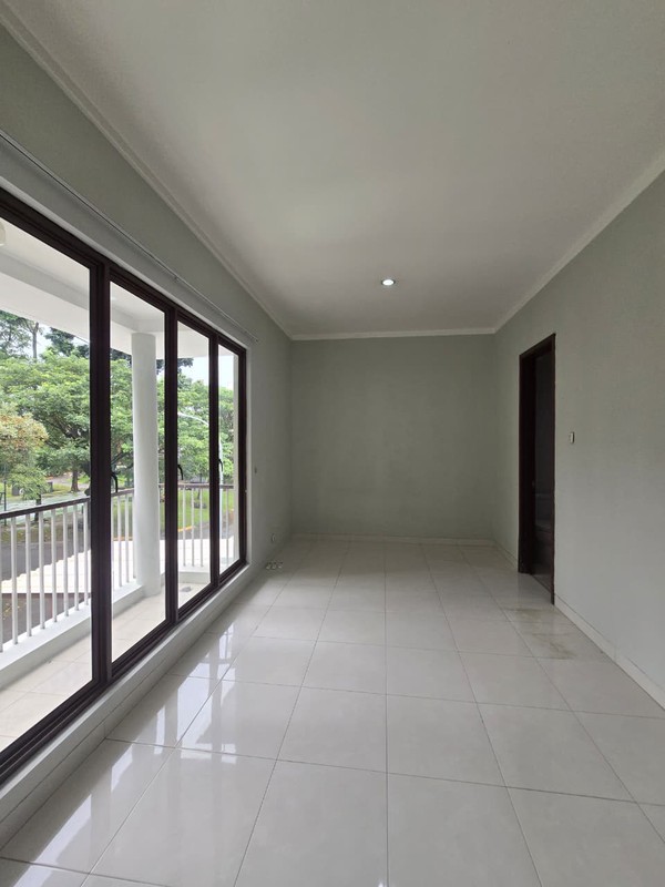 Disewakan Rumah  Bagus Siap Huni Di Cluster Discovery Fiore Bintaro Jaya